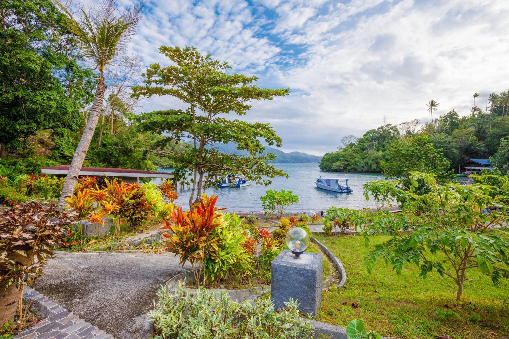 Thalassa Dive Resort Lembeh Airtembaga Экстерьер фото